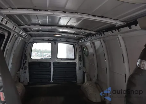 2008 Chevrolet Express Work Van из США, поврежденный, VIN 1GCGG25CX81155234